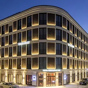 4* Hotel Qube Bahnstadt