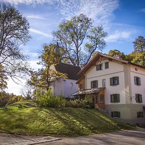 Schlossgaststatte Hohenberg Appartement