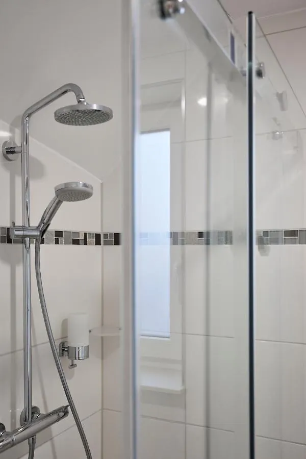 Hotel Isha 프랑크푸르트 3*,